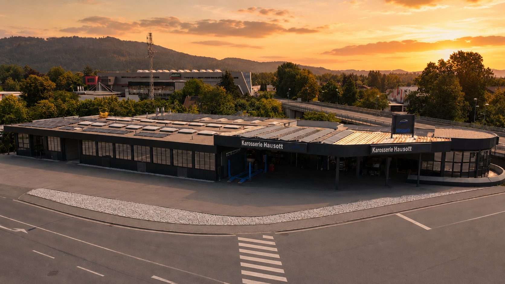 Gebäude der Karosserie Hausott in Villach-Landskron